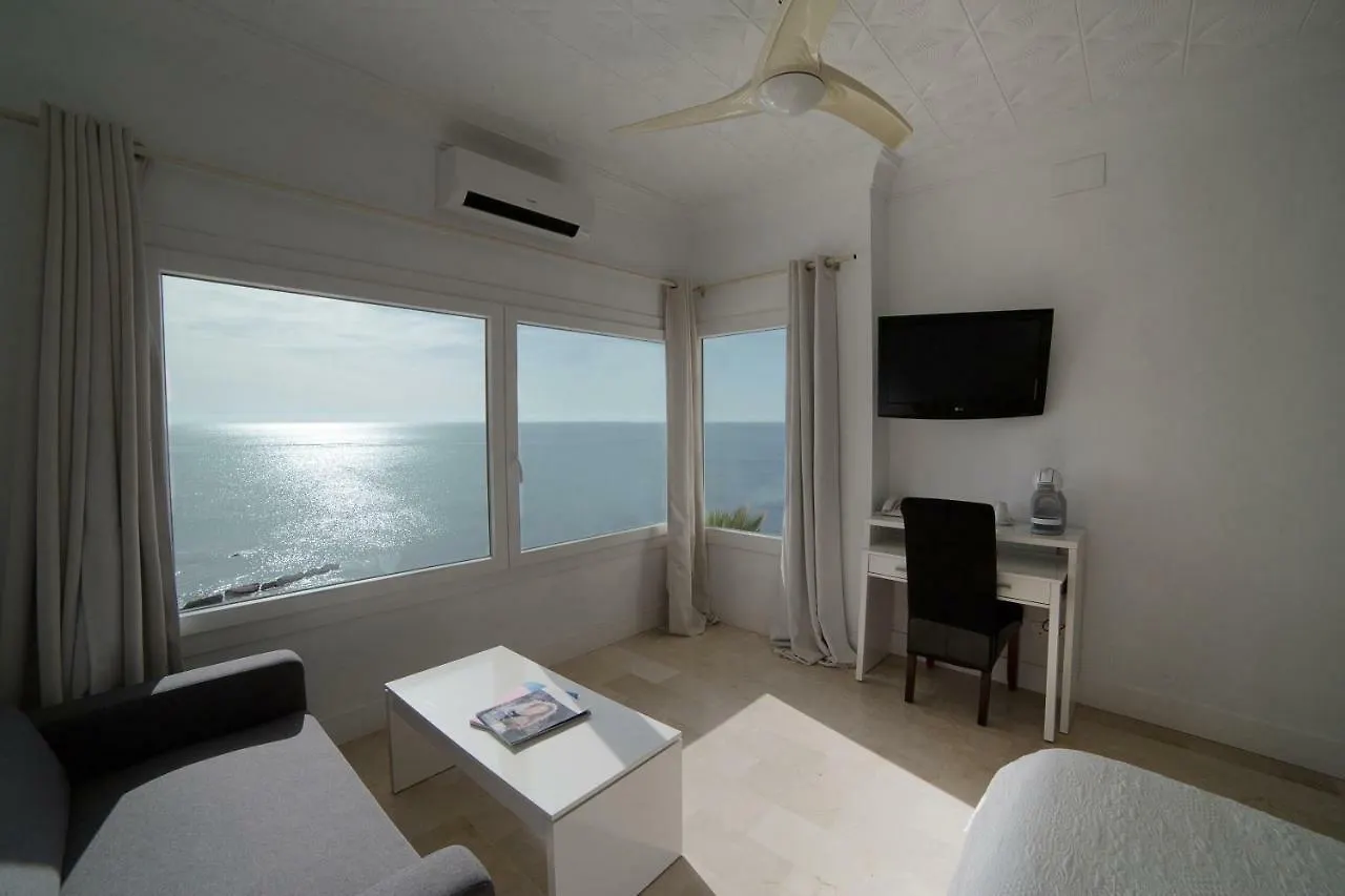 Hotel Boutique Milla De Plata Torreguadiaro 2*,